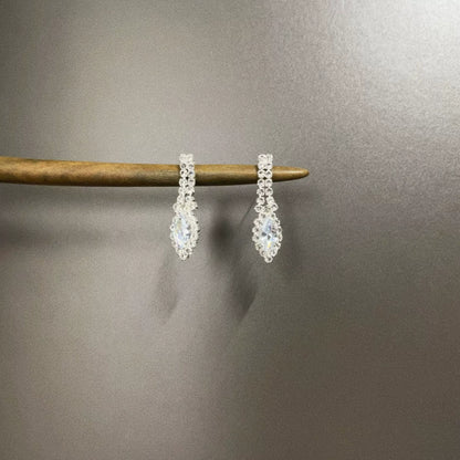 Vintage Banquet Star River Set